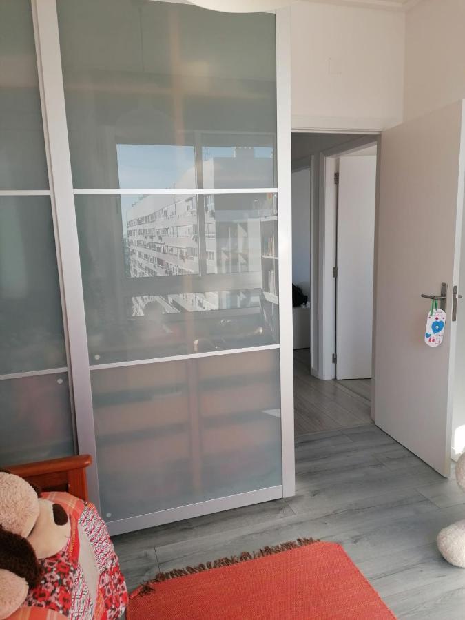 Apartamento Portela - Lisbon — Photos 1